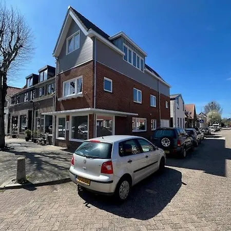 Duinroos Aan Zee Апартаменты *